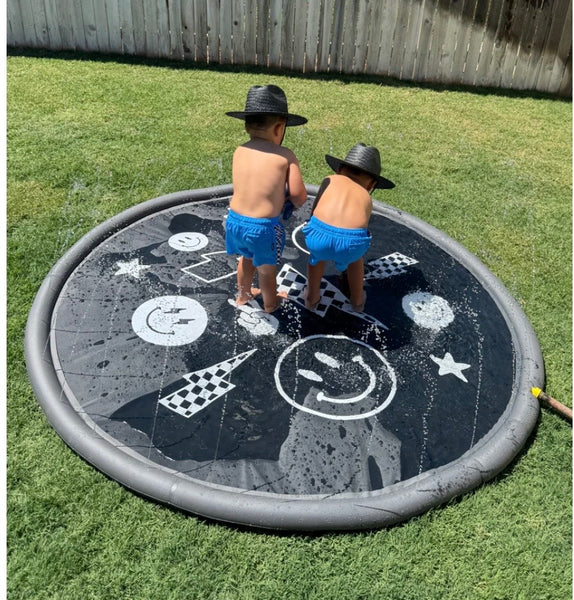 SPRINKLER SPLASH  SMILEY