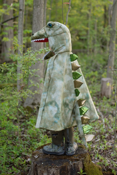 GRANDASAURAS T REX CAPE 7-8